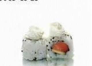 70. Uramaki sake phila 8 pezzi