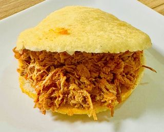 Arepa De Pollo (1 Ud.)