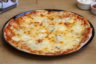 Pizza Quattro Formaggi Ø 32cm