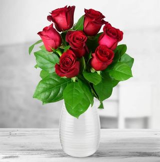 Buchet de 7 trandafiri rosii