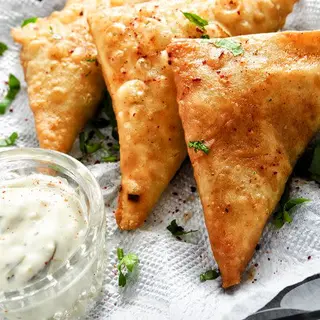 Ración de samosa ( 1 ud.)