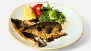 File de biban intins la soare