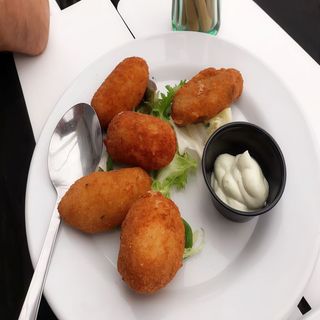 Croquetas caseras (12 uds.)