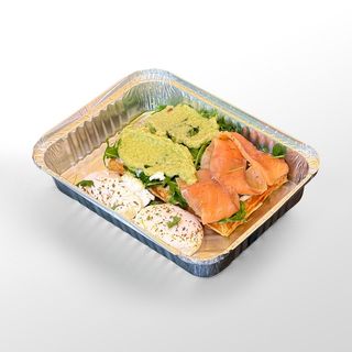 Vafe de Cartofi cu  Ouă Poșate cu somon