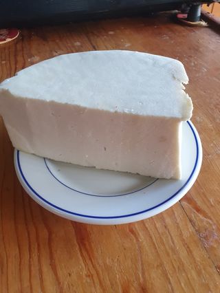 Tapa De Queso Blanco Fresco