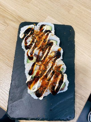 Califòrnia De Aguacate Y Atún Picante (10 Uds.)