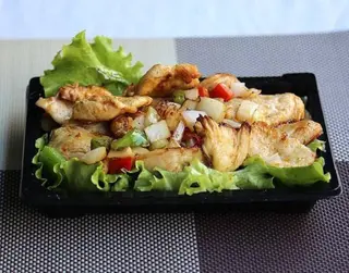 75.Frango Grelhado