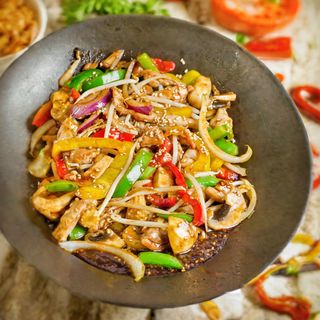 Wok de Spaghettis con Tofu Y Verduras