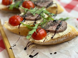 Брускети з вітелло тоннато (170g)