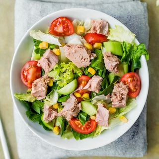 Obrok salata od tunjevine