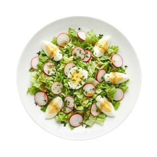 Зелена салата великденска