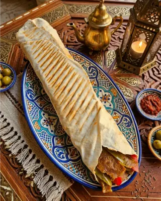 PITA SHAWARMA WOŁOWA SMALL ROLL