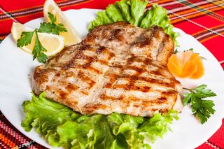 Свинска котлетна пържола (250г)