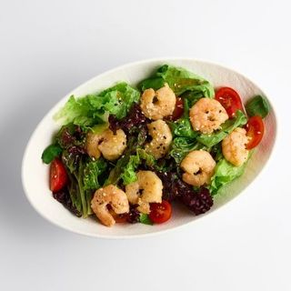 Салат с креветками