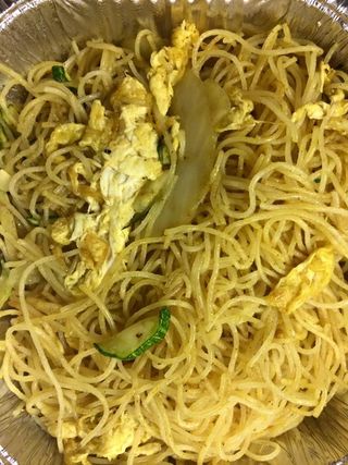 17 Spaghetti di riso con curry