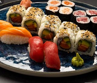 Nigiri salmón atún,Maki salmón atún  California (20u)