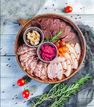 Platou de carne țărănesc