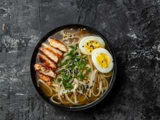 Рамен з куркою (300g)
