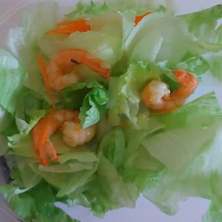 Ensalada de gambas