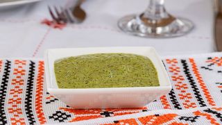 ნივრის სოუსი