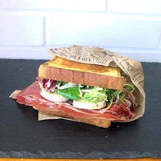Sándwich Serrano / Urdaiazpiko Sandwicha