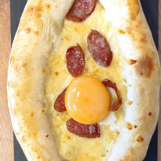 хачапури по-аджарски