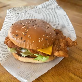 Meniu crispy burger