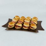 Bandeja Medias Noches variadas.