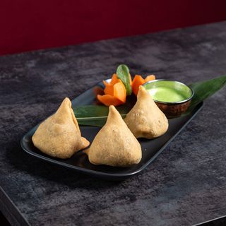 Samosa wegetariańskie