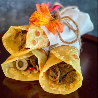 SHOARMA INDIAN MIEL( Seekh Kebab roll)