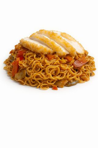 Yakisoba con pollo empanado