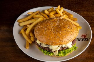 300 Special con patate fritte