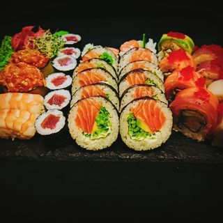 Zestaw nr. 11 Akita 30 szt.