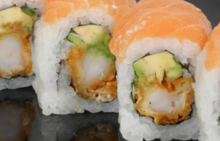 Uramaki shrimp tempura salmon 8 pezzi