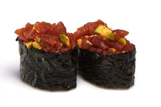 Gunkan z tatarem z tuńczyka