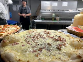 Pizza Carbonara (32 cm)