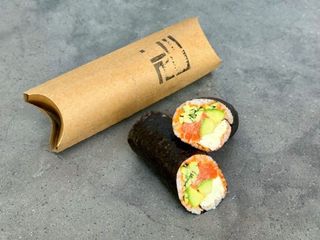 Суширіто з лососем 325г (325g)