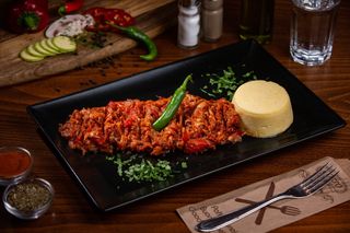 Varza calita cu mamaliga si adrei iute 