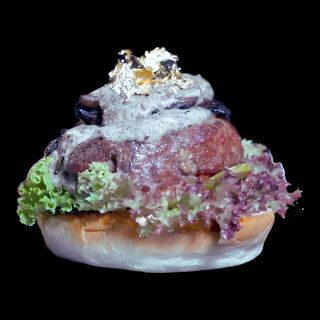 Gold Pro Max burger