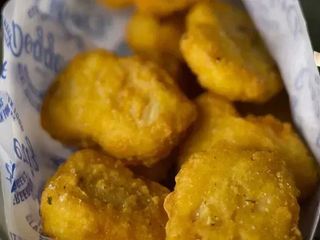 FRIED CHICKEN NUGGETS \ НАГЕТСИ КУРЯЧІ ФРІ З СОУСОМ (175/40g)