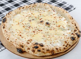 Pizza Quattro Formaggi