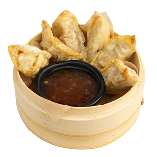 20. Smażone pierożki gyoza z krewetkami 6 szt