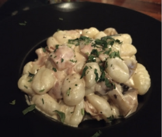 Njoke šunka, šampinjoni