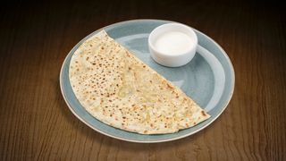 Кутабы с сыром и помидорами (1 пор.)