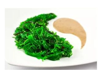 Салат Чука з горіховим соусом (120г)