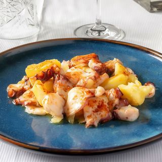 Pulpo a la gallega al aceite de pimentón