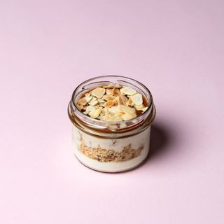 ვანილას ნამცხვარი ქილაში