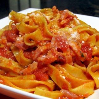 Фетучіні з куркою