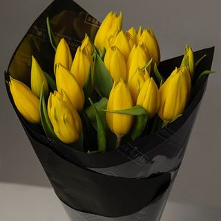 Ramo de 20 tulipanes amarillos