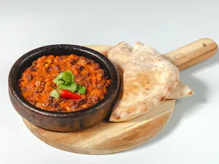 Лобіо по-грузинськи з хлібом шоті (300g)